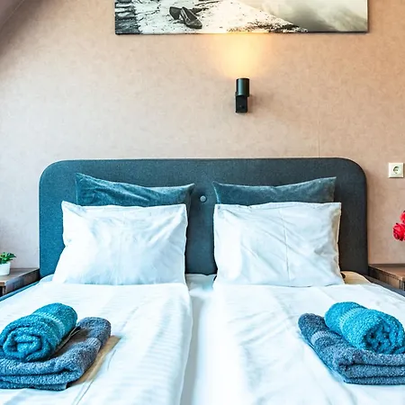 Stylish With Shared Rooftop Terrace And Jacuzzi Mk2 *
